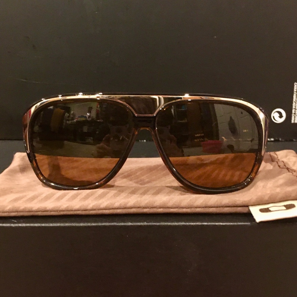 FOX CADET SUNGLASSES BY OAKLEY NWOT